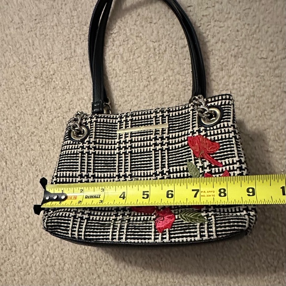 Liz Claiborne Black and White Plaid Shoulder Bag with Red Floral Embroidery - Picture 8 of 8